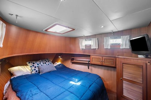 North Pacific 43 Pilothouse image