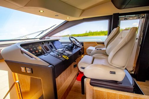 Azimut 72 FLY image