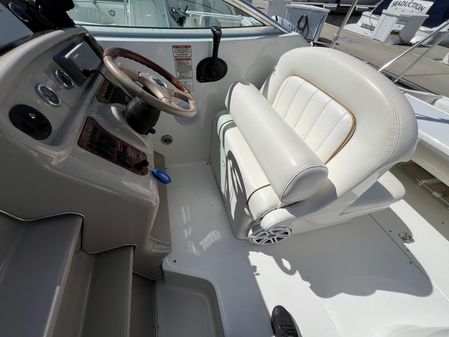 Sea Ray 270 Sundancer image