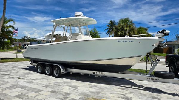 Cobia 296 Center Console 