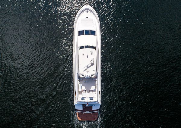 Lazzara-yachts GRAND-SALON-SKYLOUNGE image