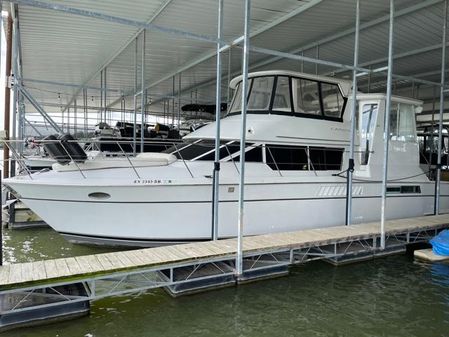 Carver 500-COCKPIT-MOTOR-YACHT image