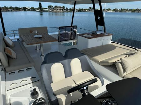 Fountaine Pajot MY 6 image