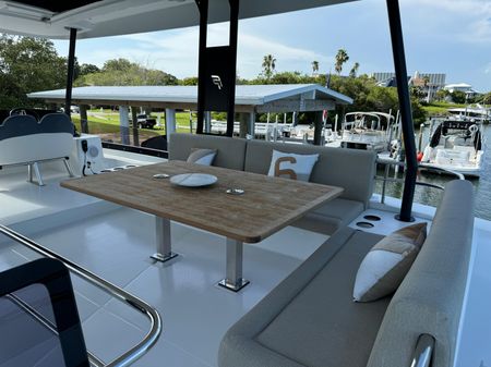 Fountaine Pajot MY 6 image