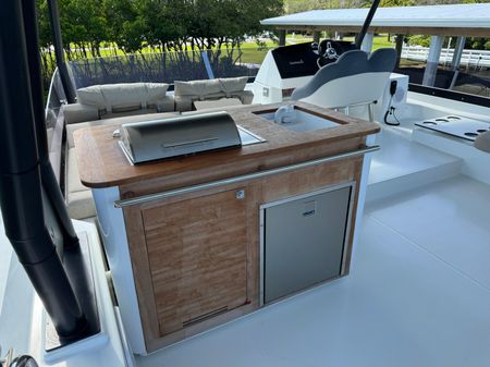 Fountaine Pajot MY 6 image