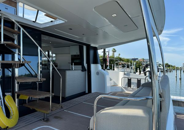 Fountaine Pajot MY 6 image