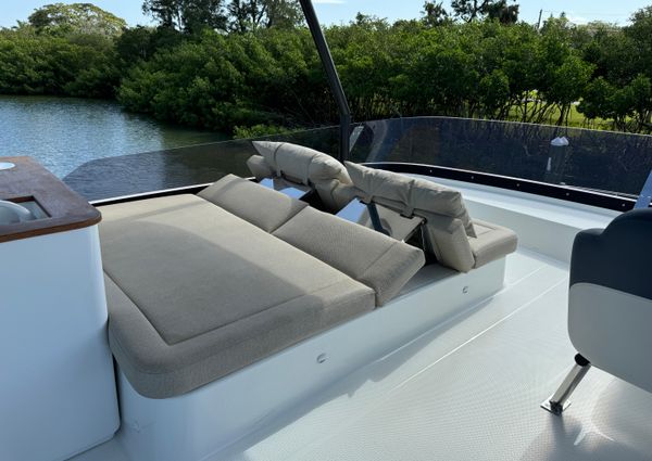 Fountaine Pajot MY 6 image