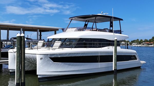 Fountaine Pajot MY 6