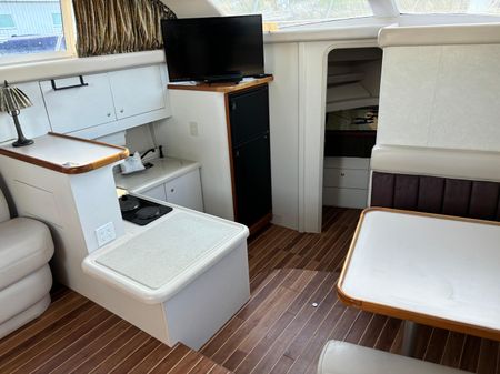 Cruisers 3650 Aft Cabin image