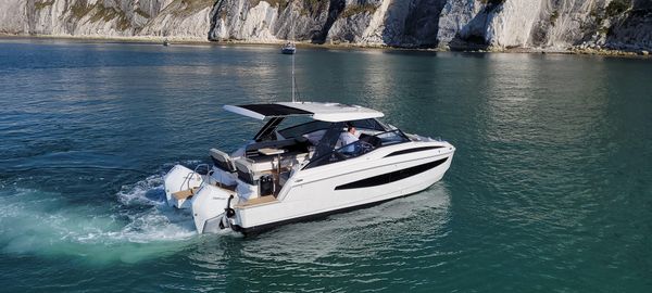 Aquila 32 Sport image