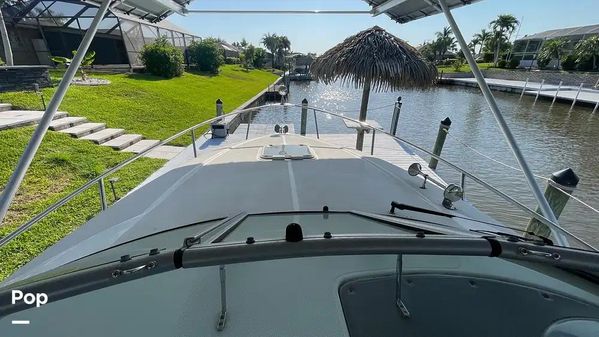 Rinker 280 Express Cruiser image