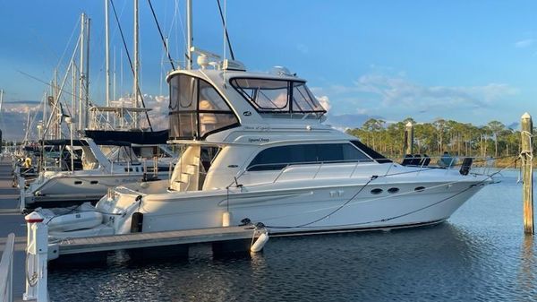 Sea Ray 480 Sedan Bridge