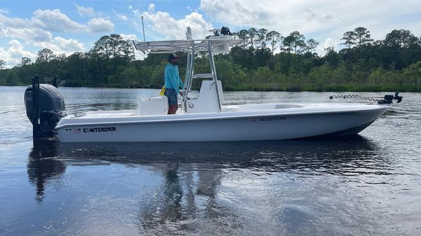 Contender 26 Bay