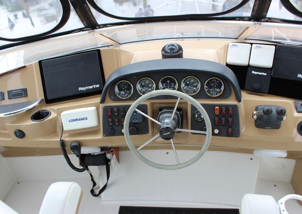 Carver 366 Motor Yacht image