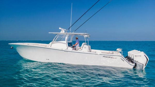Front Runner 39 Center Console