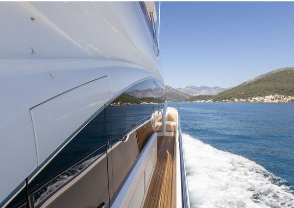 Princess Yachts 88 image