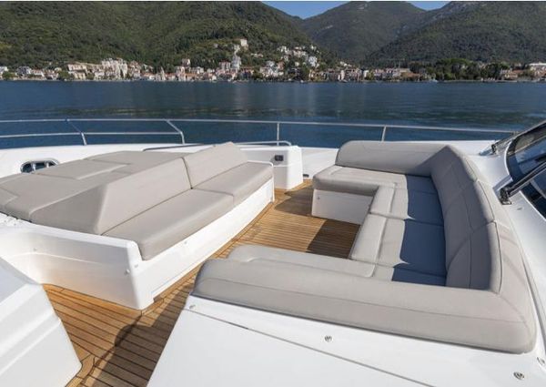 Princess Yachts 88 image