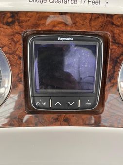 Sea Ray 450 Express Bridge image