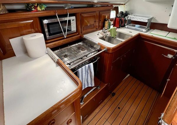 Beneteau OCEANIS-411-CELEBRATION image