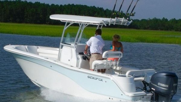 Sea Fox 226 Commander