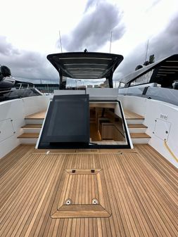 MandaYachts 05 image