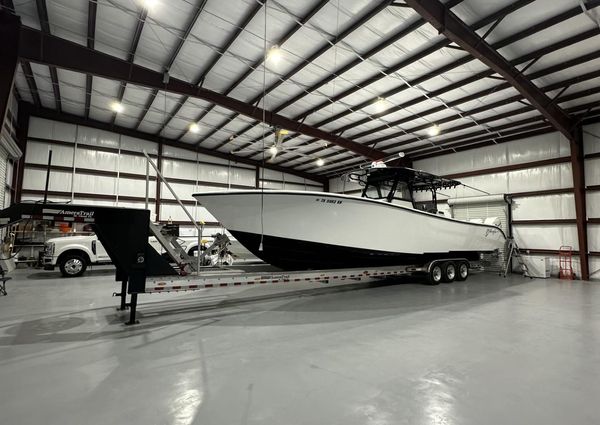 Yellowfin 39 image