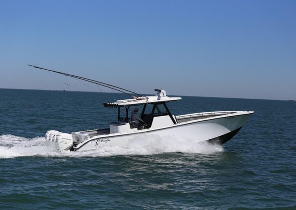 Yellowfin 39 image