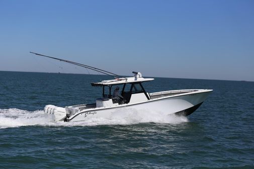 Yellowfin 39 image