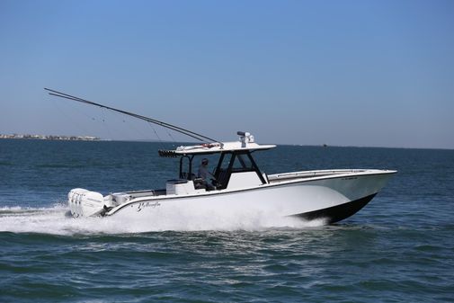 Yellowfin 39 image