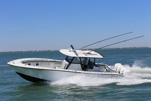 Yellowfin 39 image