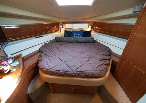 Sea Ray 52 Sundancer image