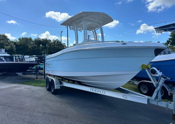 Robalo R222-CENTER-CONSOLE image