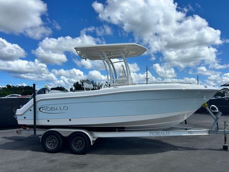 Robalo R222-CENTER-CONSOLE image