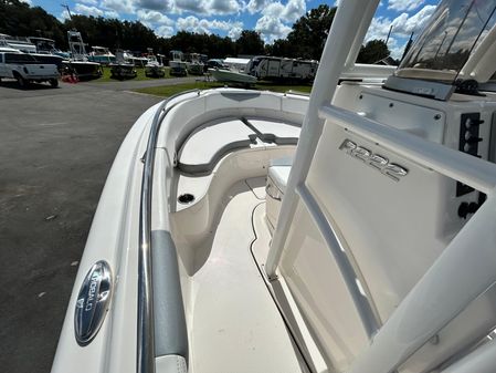 Robalo R222-CENTER-CONSOLE image