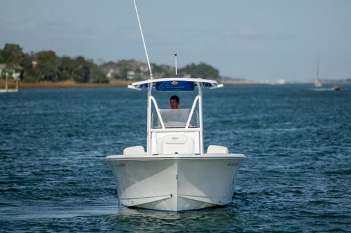 Sea Hunt Ultra 225 image