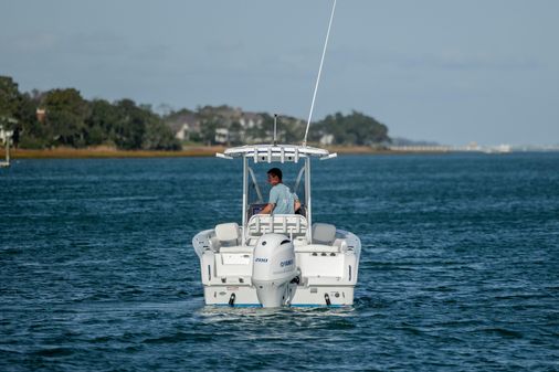 Sea Hunt Ultra 225 image