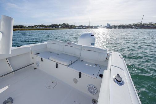 Sea Hunt Ultra 225 image