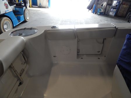 Robalo r272 image