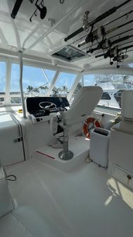Luhrs 41 Open image