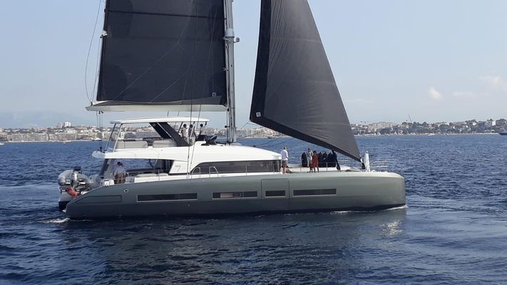 Lagoon Seventy 7 - main image