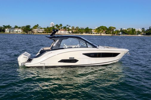 Sea Ray Sundancer 370 OB image