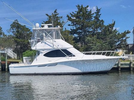 Tiara Yachts 3900 Convertible image