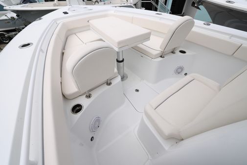 Sea-hunt GAMEFISH-27-FORWARD-SEATING image