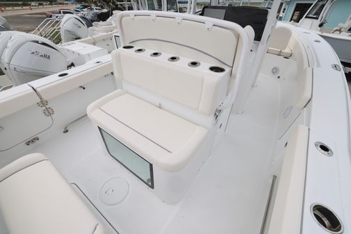 Sea-hunt GAMEFISH-27-FORWARD-SEATING image