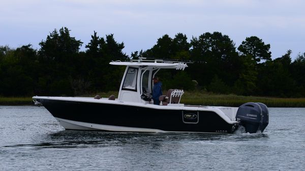 Sea Hunt Gamefish 27 