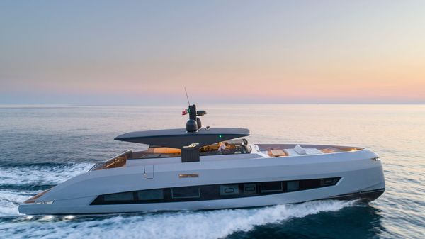 MandaYachts 07 SPIDER