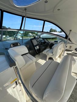 Cruisers Yachts 420 Express image