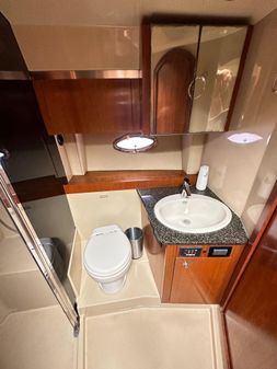 Cruisers Yachts 420 Express image