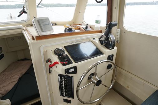 Rosborough RF-246 Custom Wheelhouse image