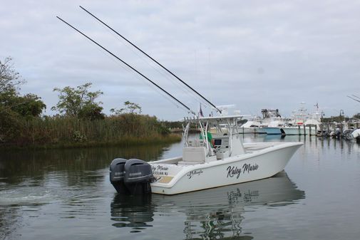 Yellowfin 32 image